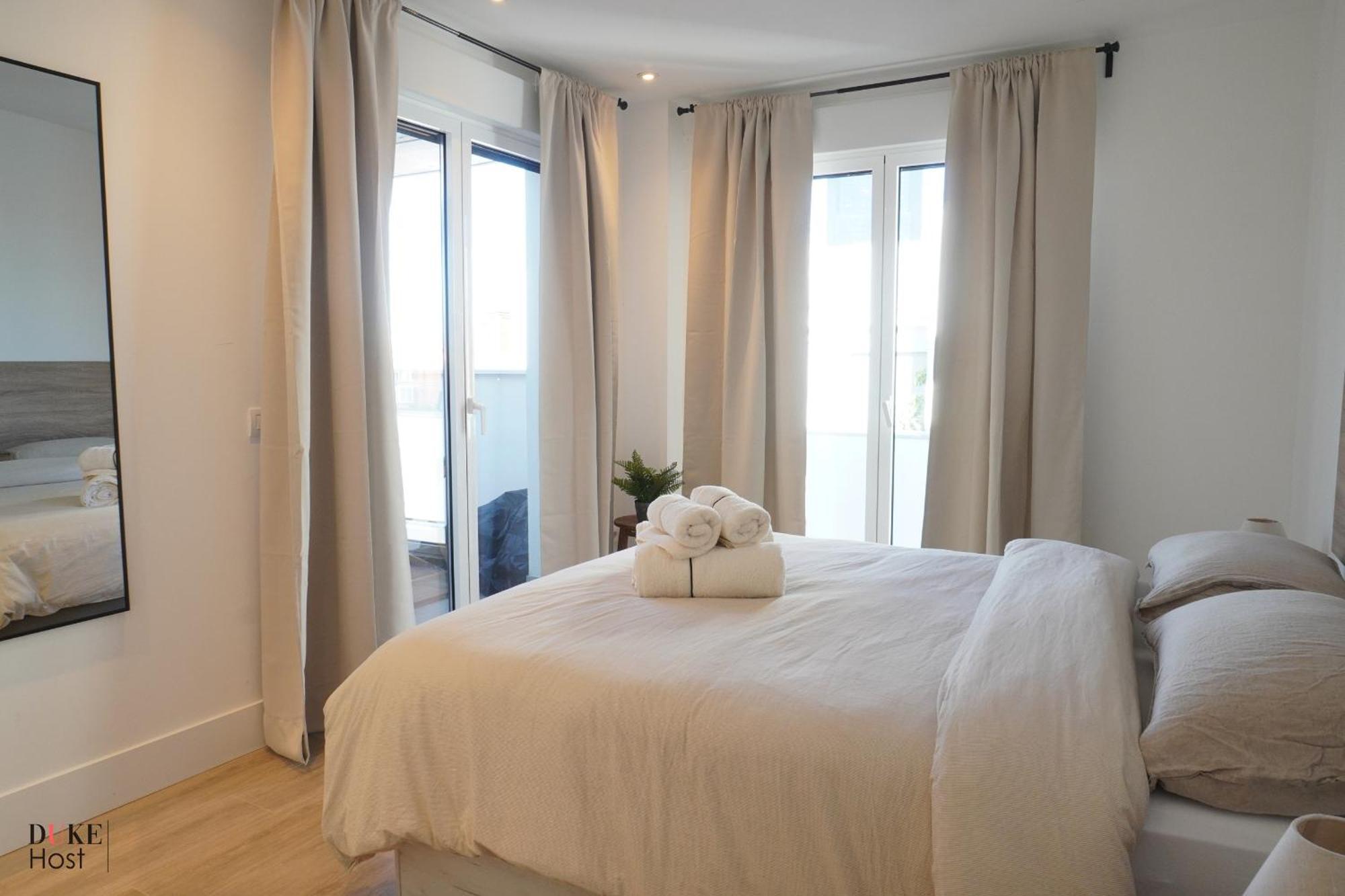 Duke 5Torres Apartments มาดริด ภายนอก รูปภาพ